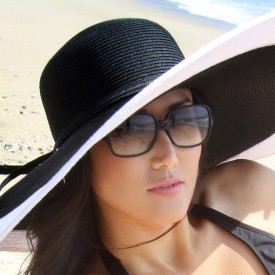 wholesale straw hats by Dynamic - model Alexandra Choi